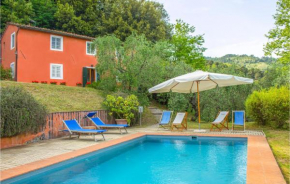 Amazing home in San Martino in Vignale with Outdoor swimming pool, WiFi and 3 Bedrooms Santo Stefano Di Magra